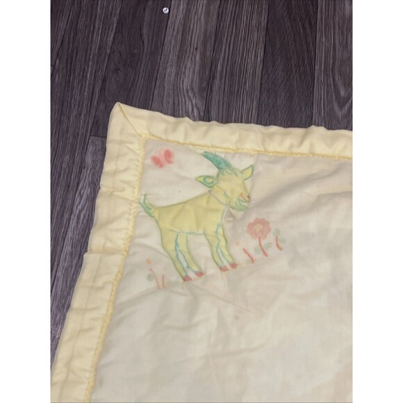 Homemade Baby comforter Quilt Crib Bedding Yellow Vintage Animals - Picture 6 of 12